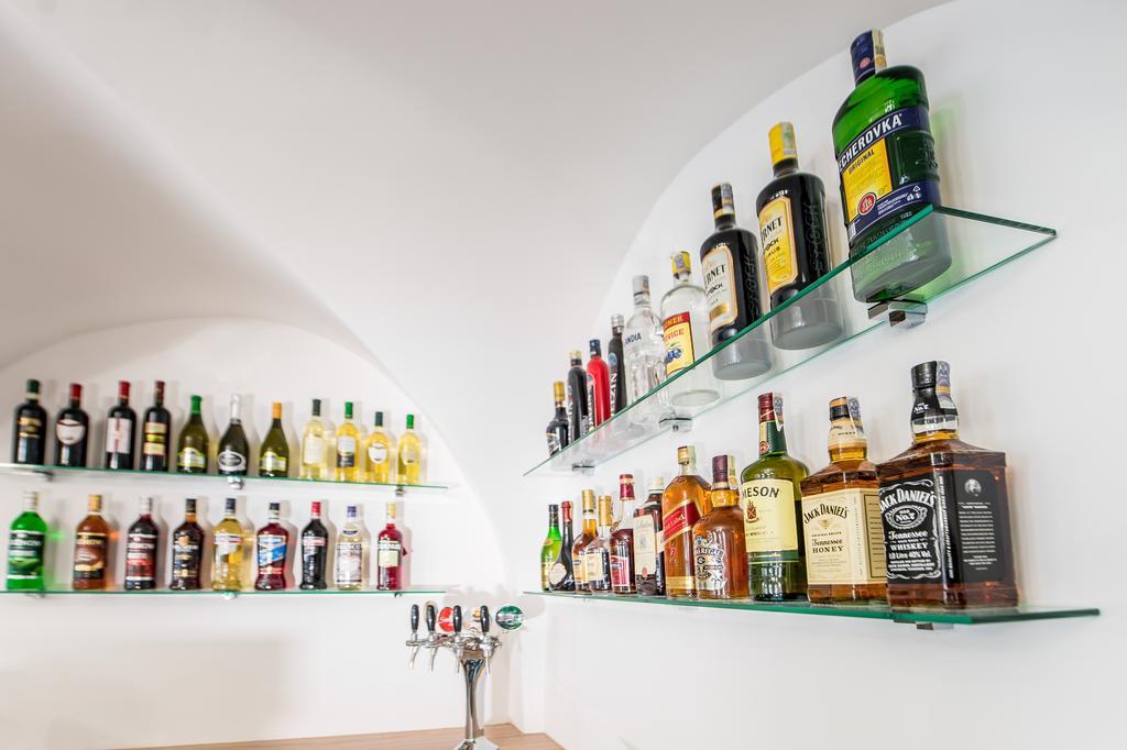 乌尔瓦酒店 Bílina 外观 照片